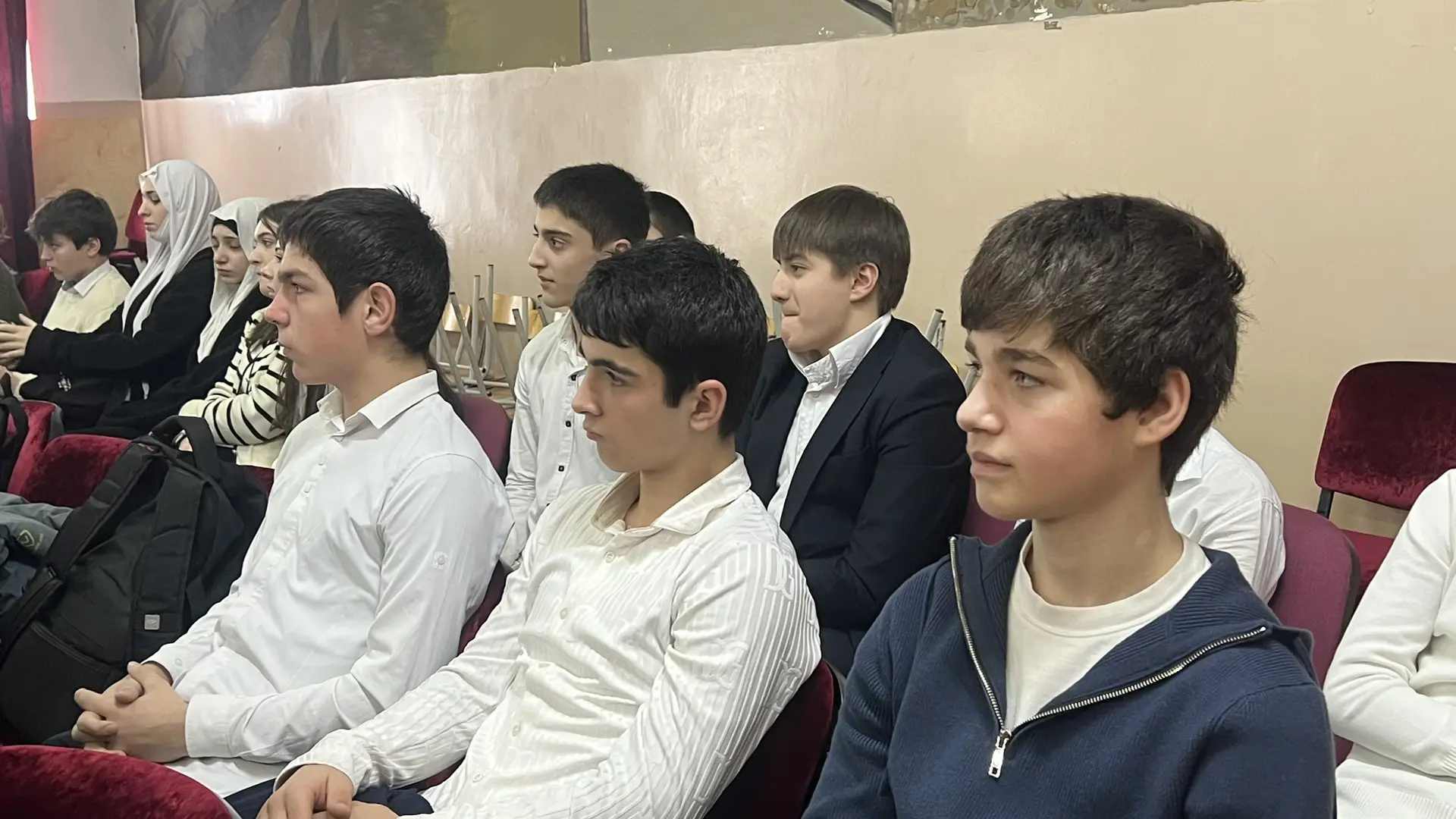 Когда дети учатся уважать друг друга. Беседы со школьниками в рамках Недели гармоничных межконфессиональных отношений прошли в Махачкале